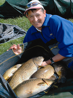 The correct keepnet - essential for every angler! Alex Murray at Viaduct Fisheries