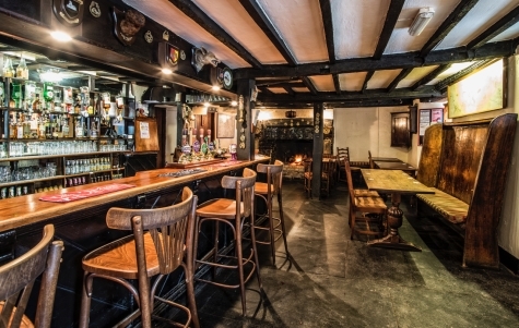 Cosy Devonshire Bar at Half Moon Inn Sheepwash Cosy Devonshire Bar at Half Moon Inn Sheepwash