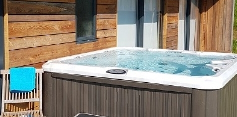 Hot Tubs and Contemporary Lodges at West Pitt Tiverton